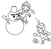 雪合戦する男の子