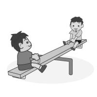 シーソーで遊ぶ子供達
